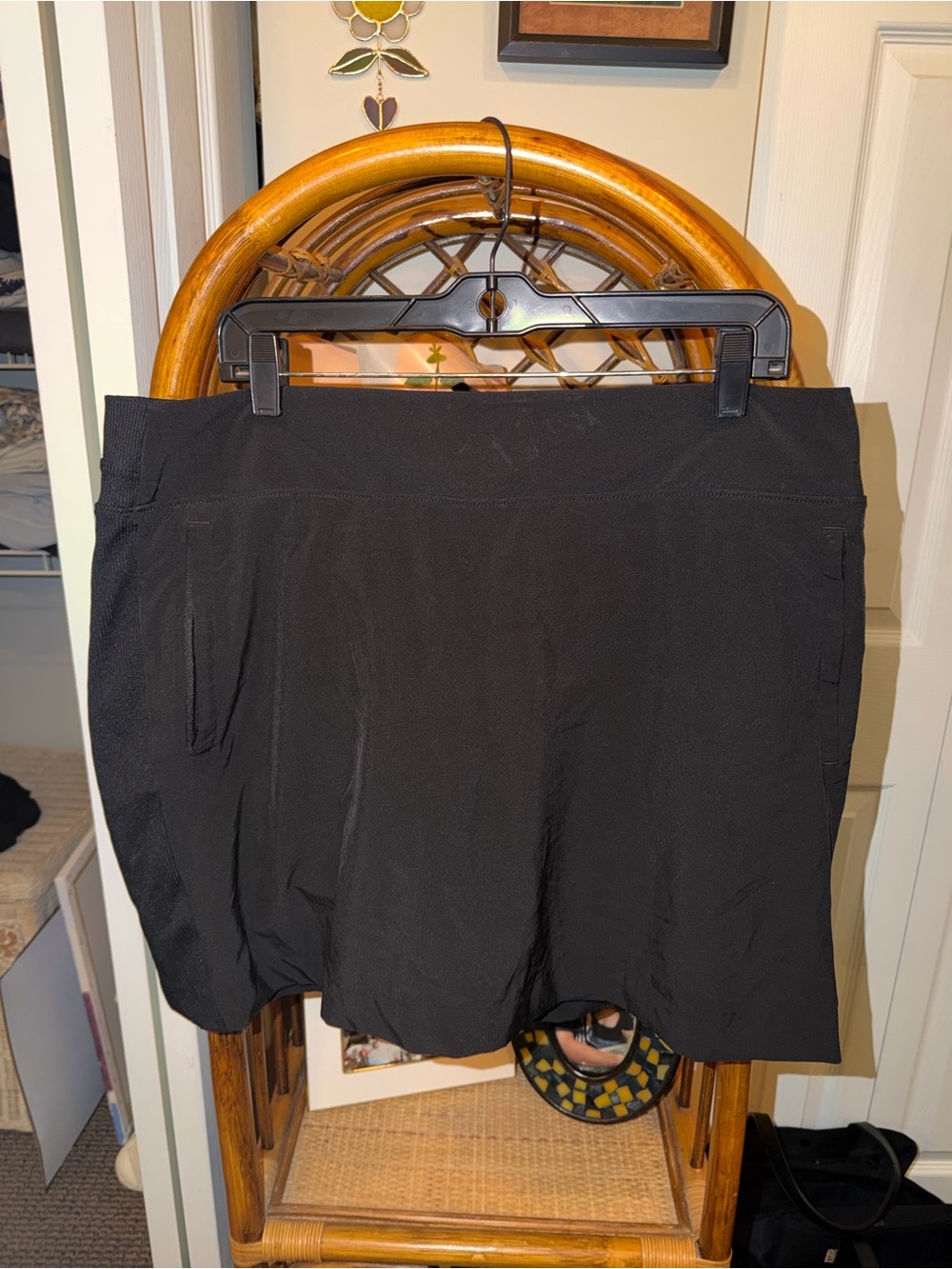Classic Black Women's Skirt - Sleek Everyday Style